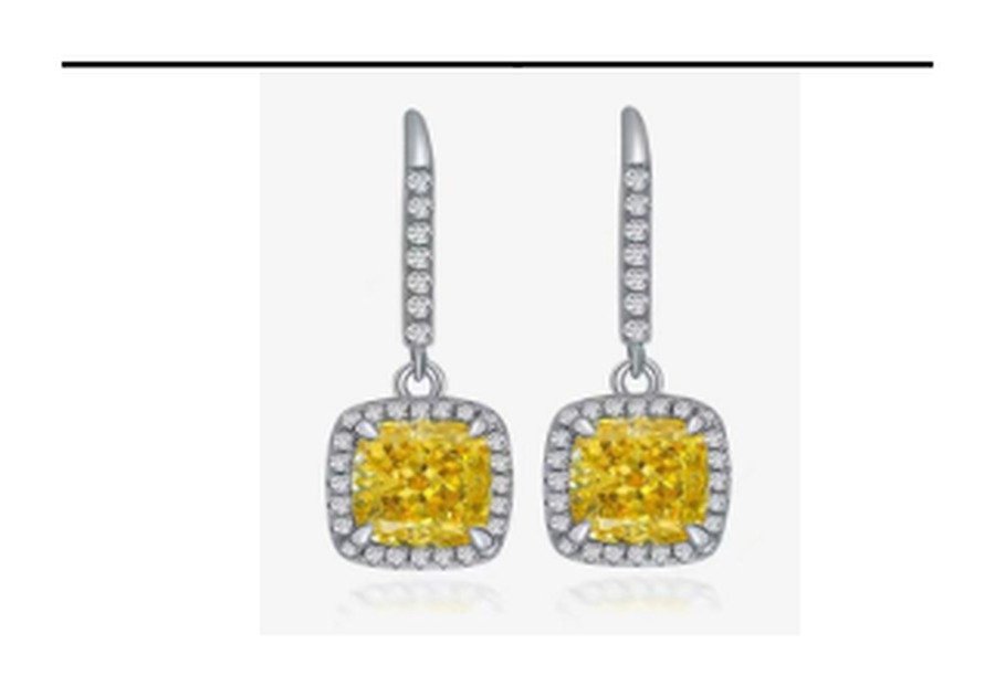 Champagne Yellow Flower Stud Earrings – CE056