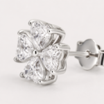 Sparkling Heart Petal Flower Necklace – Lucky Clover Diamond Pendant - Image 3