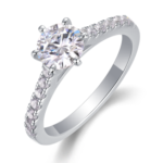 众星捧月 Ring – White Gold Plated