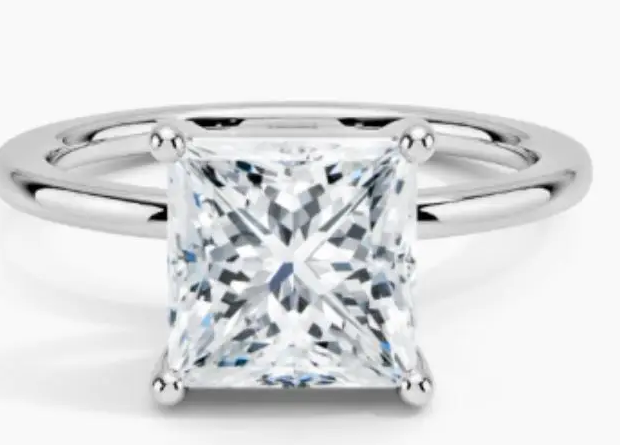 1 CT Princess-Cut Solitaire Moissanite Ring - MS0832